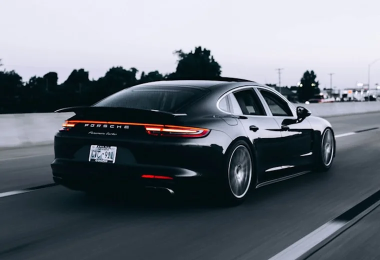 Automobile